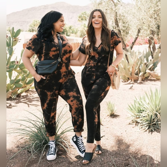 XXS SMASH + TESS THE SUNDAY ROMPER IN ONYX SUNRISE TIE DYE - Picture 2 of 2